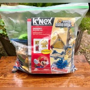 K’NEX Super Mario Bros 2 Dessert Building Set Figures Accessories Create Playset